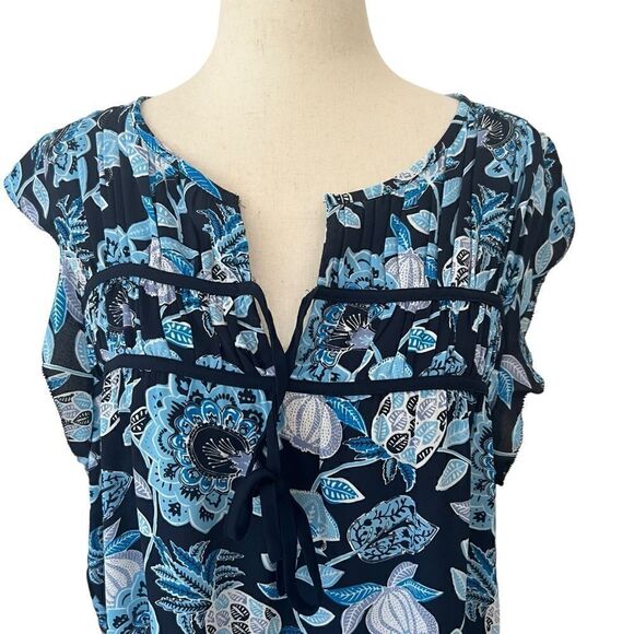 Loft Ruffle Cap Sleeve Navy Blue and White Floral Tropical Print Top - Picture 2 of 7